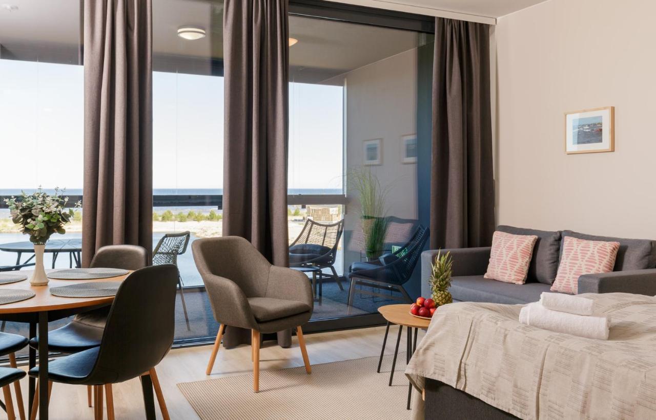 Marina Chalets Studios By Hiekka Booking - Sisaeltaeae Liinavaatteet Ja Loppusiivouksen Kalajoki Room photo